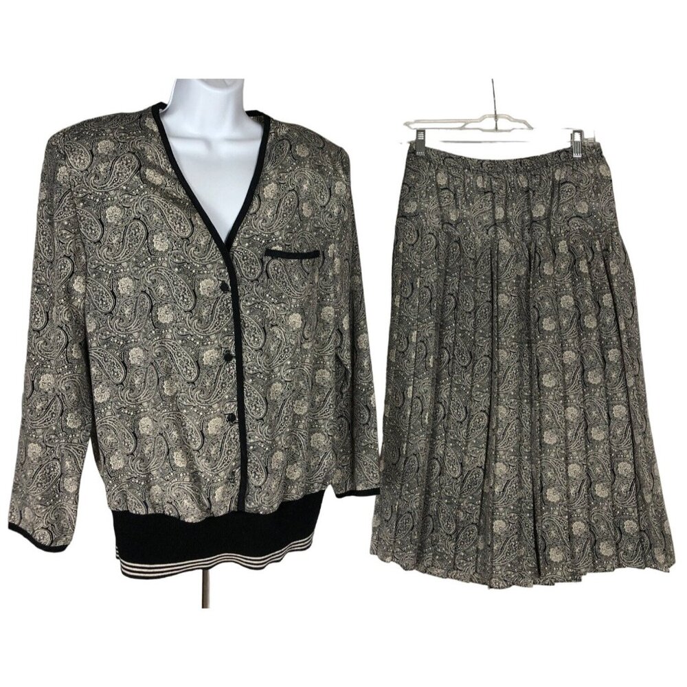 Carriage House Skirt Blouse Set Women Size 14 Black Gray White Paisley Pleated